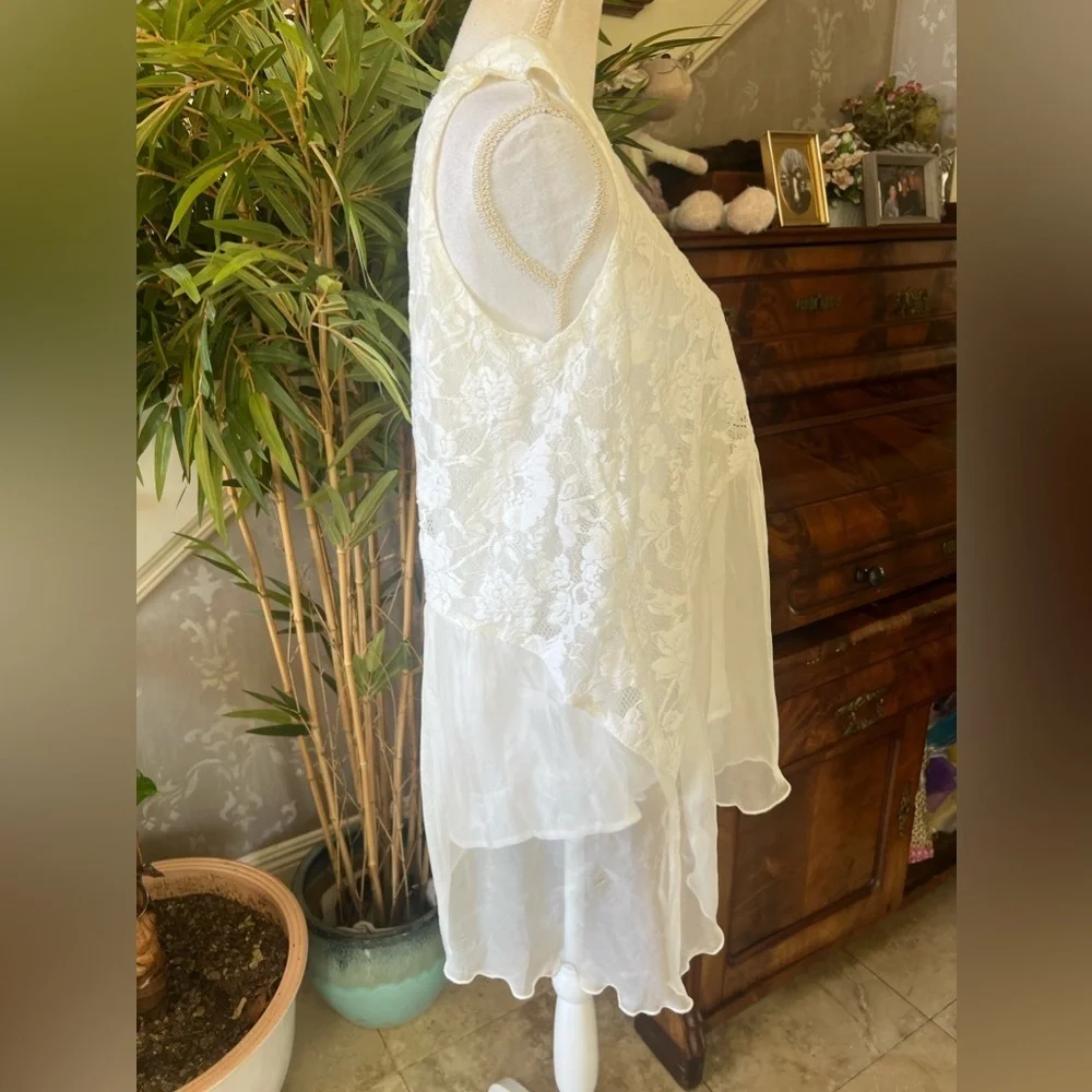 Belle Bird ladies, cotton blend lace top sleeveless size medium excellent cond - Picture 13 of 13